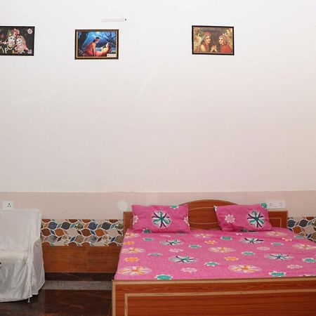 Hotel O Pop Angoori Farm House Mathura Bagian luar foto