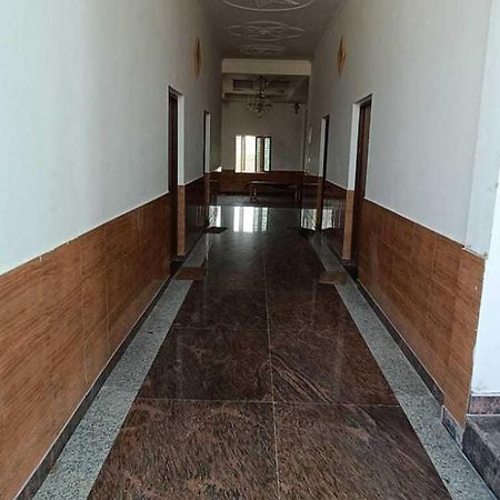 Hotel O Pop Angoori Farm House Mathura Bagian luar foto