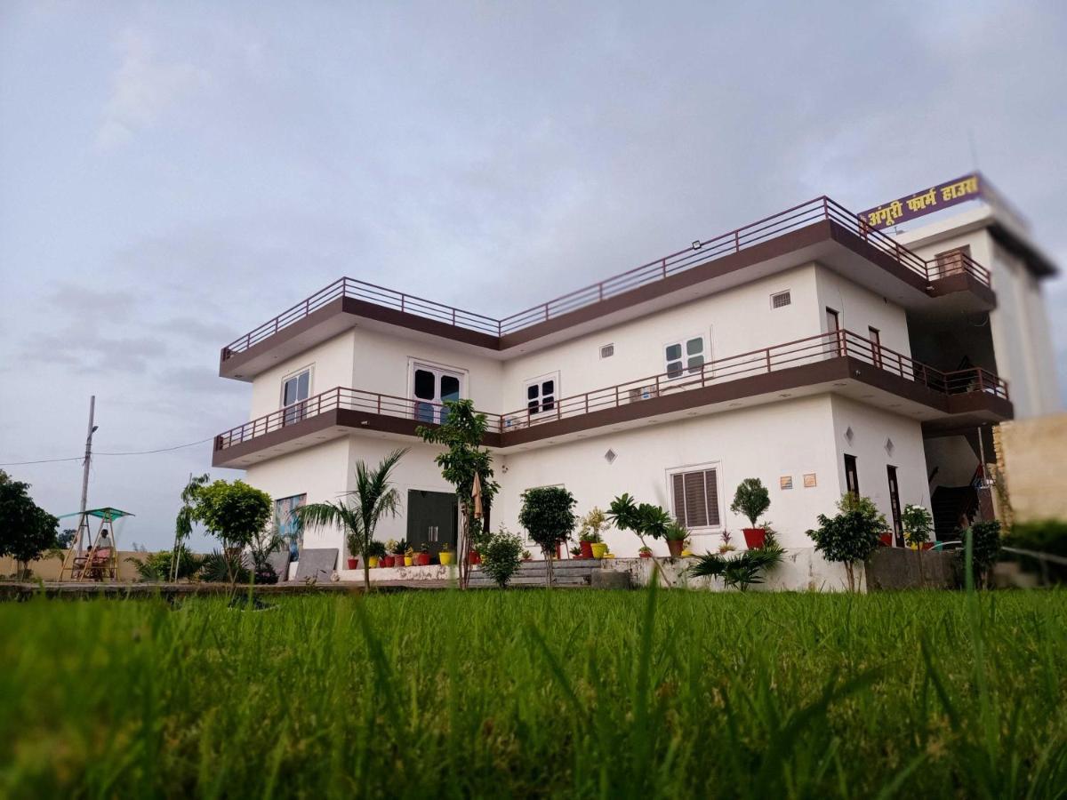 Hotel O Pop Angoori Farm House Mathura Bagian luar foto