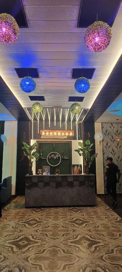 Hotel O Pop Angoori Farm House Mathura Bagian luar foto